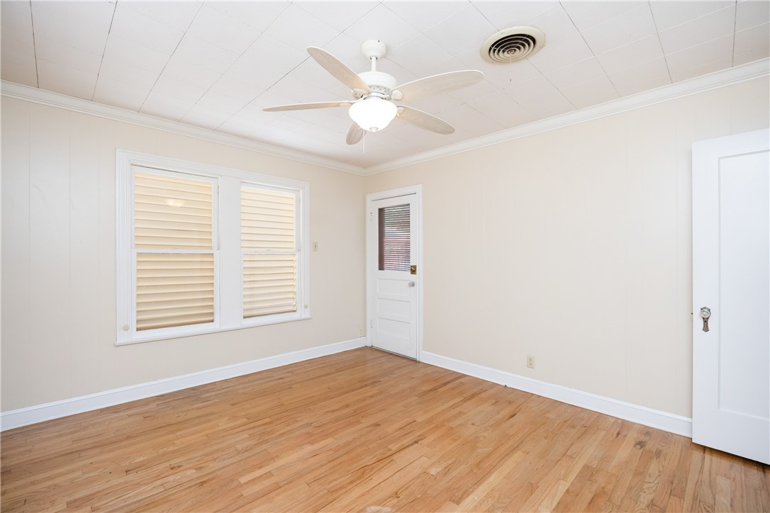 322 Southern St Property Photo 30