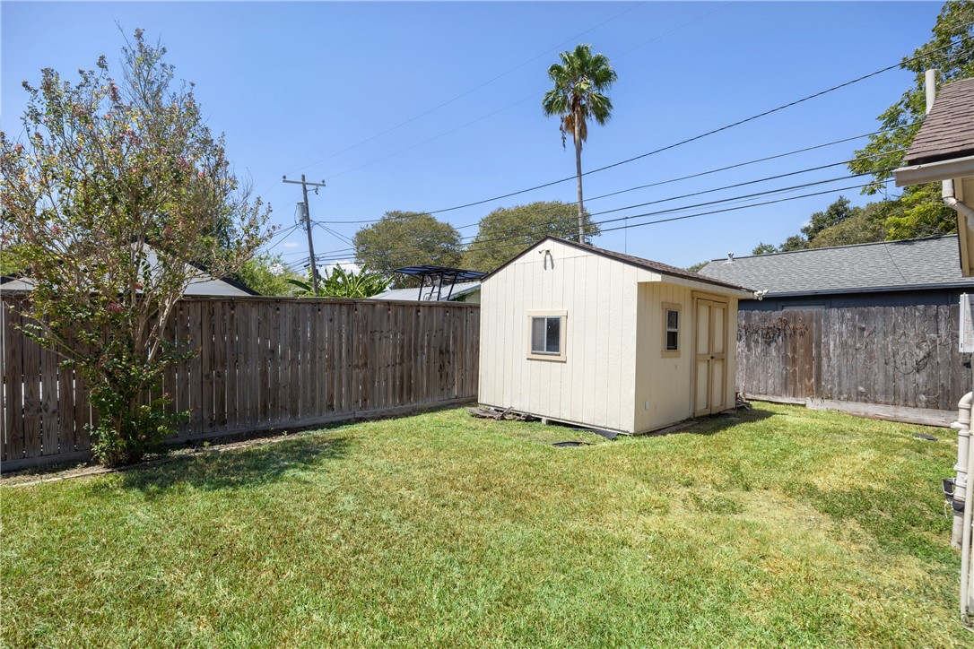 322 Southern St Property Photo 40