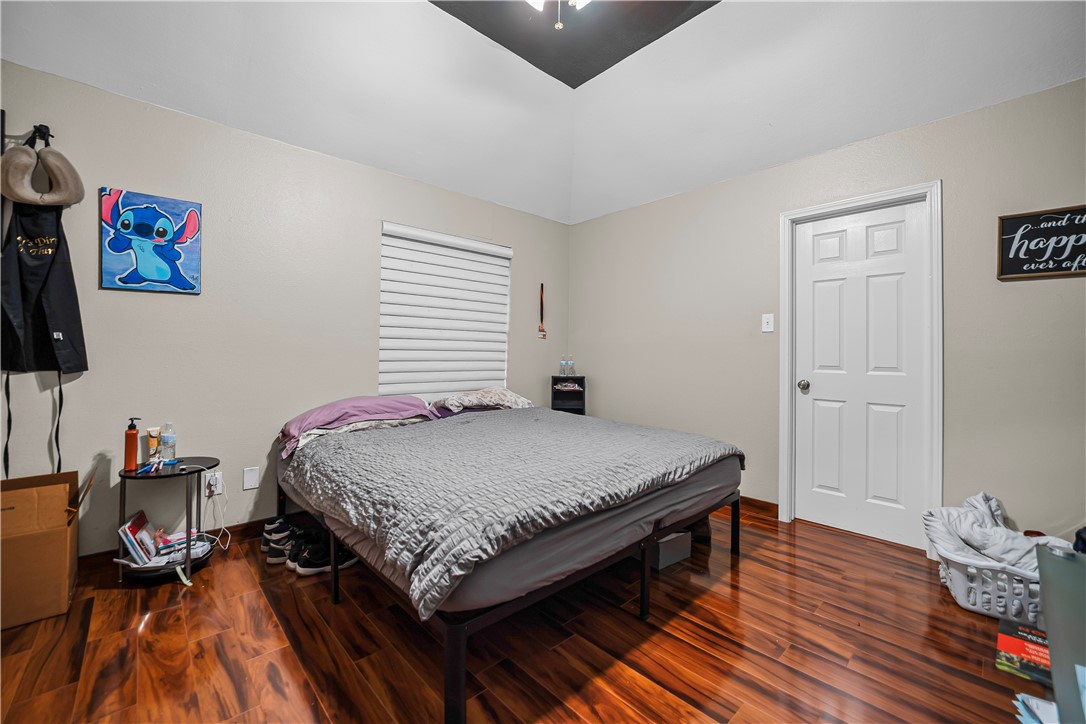 3430 Picadilly Property Photo 19