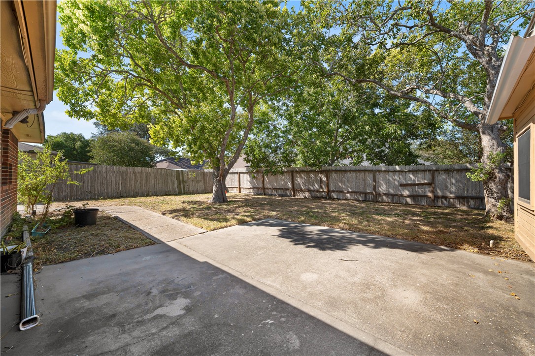 3430 Picadilly Property Photo 27