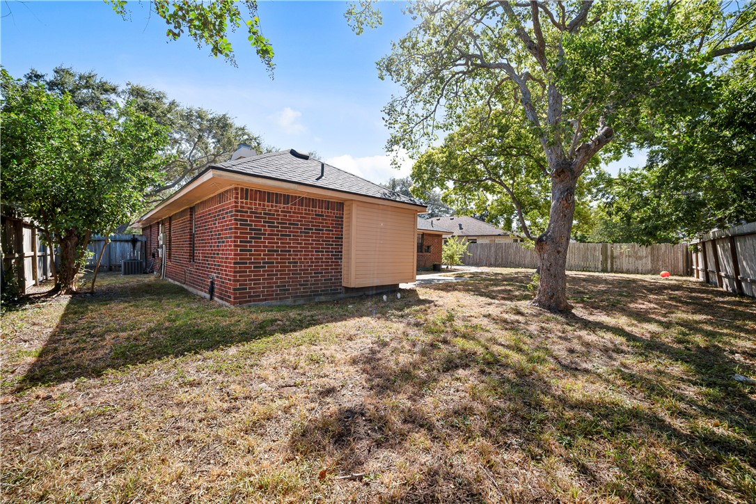 3430 Picadilly Property Photo 30