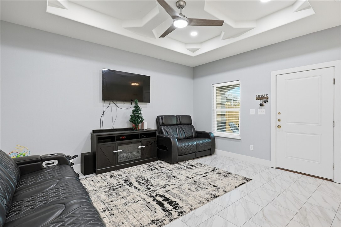 1147 Lolita St Property Photo 10