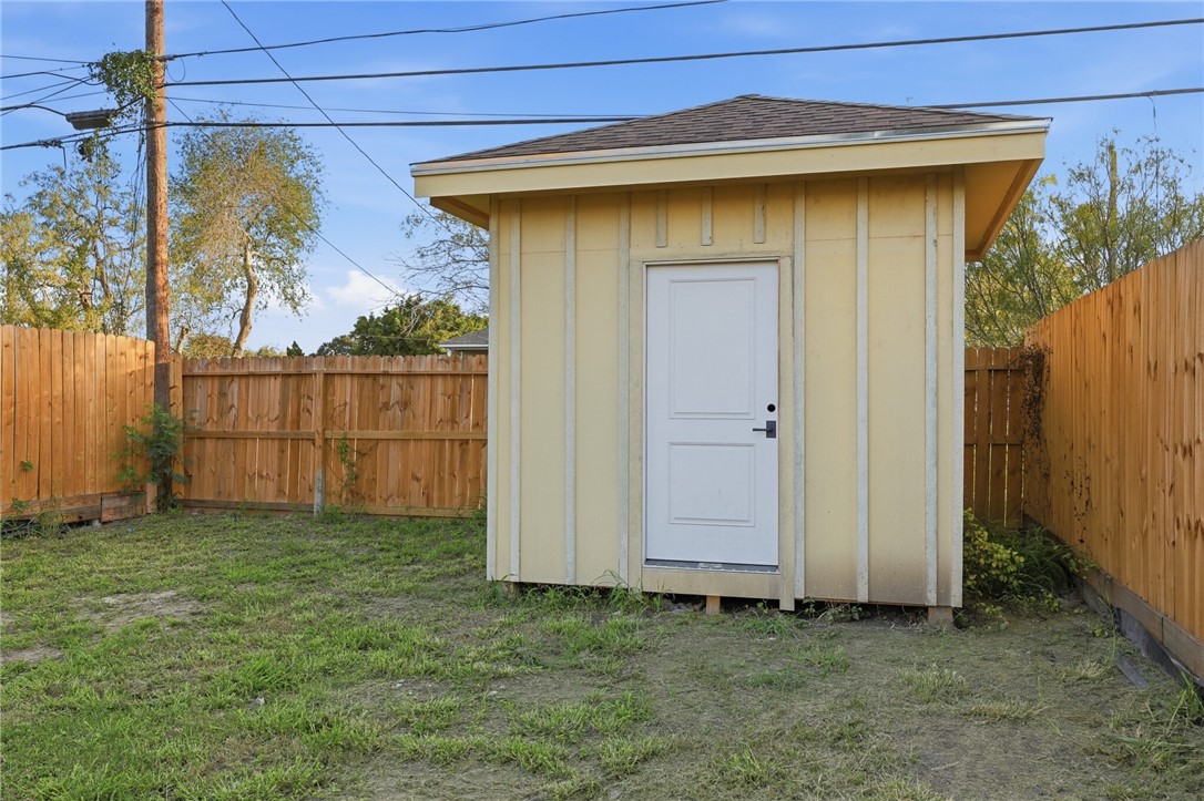 1147 Lolita St Property Photo 21