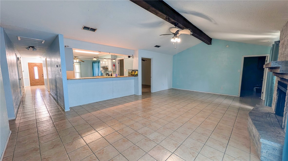 4913 Creekbend Road Property Photo 11