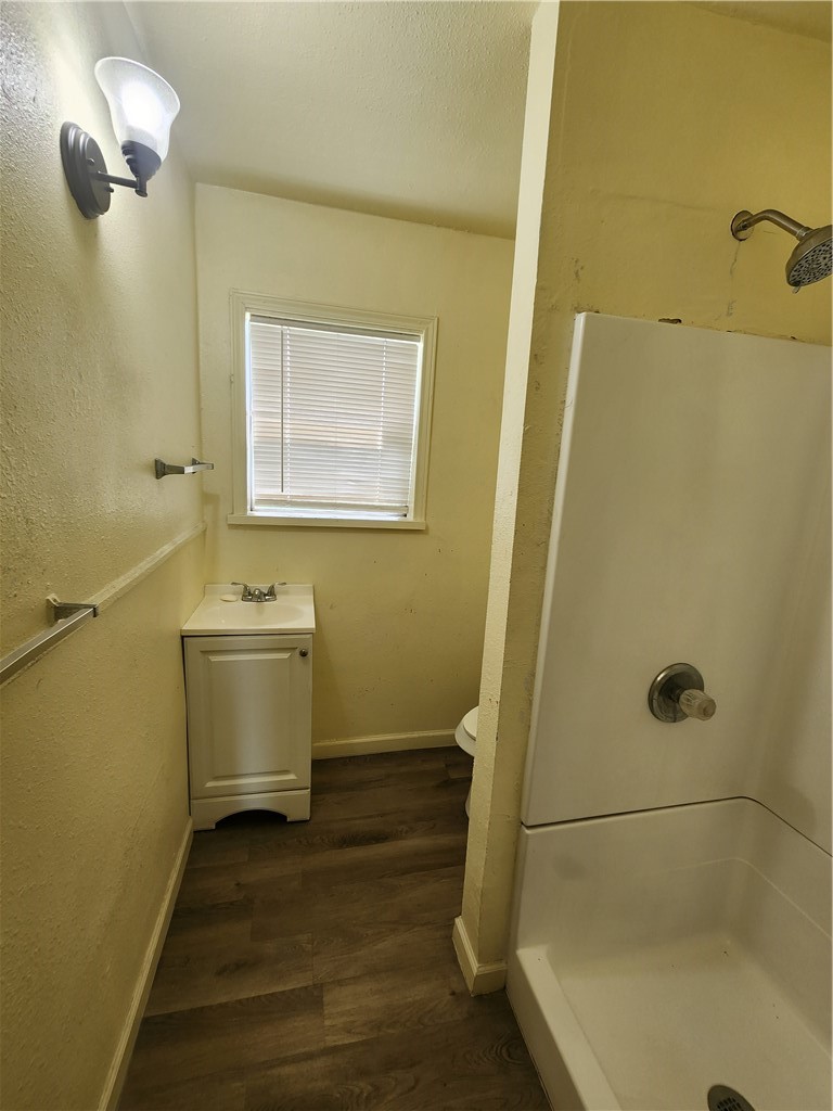 2301 Frederick Dr Property Photo 5