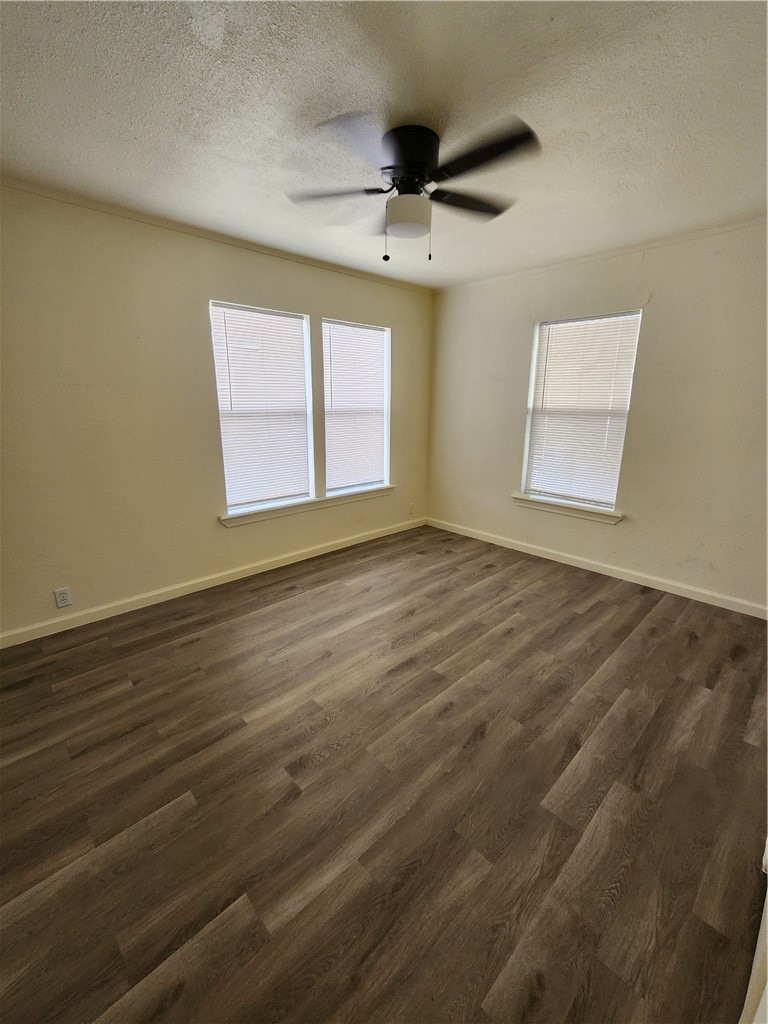 2301 Frederick Dr Property Photo 6