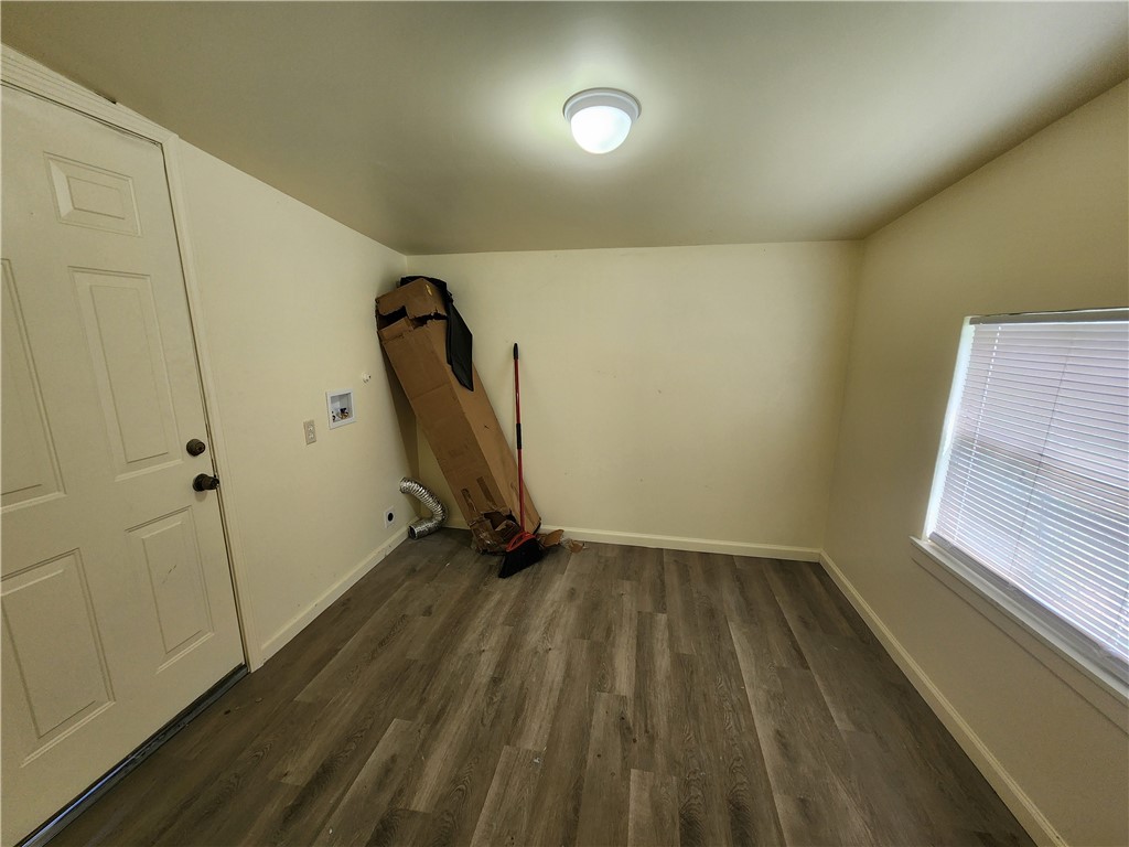 2301 Frederick Dr Property Photo 7