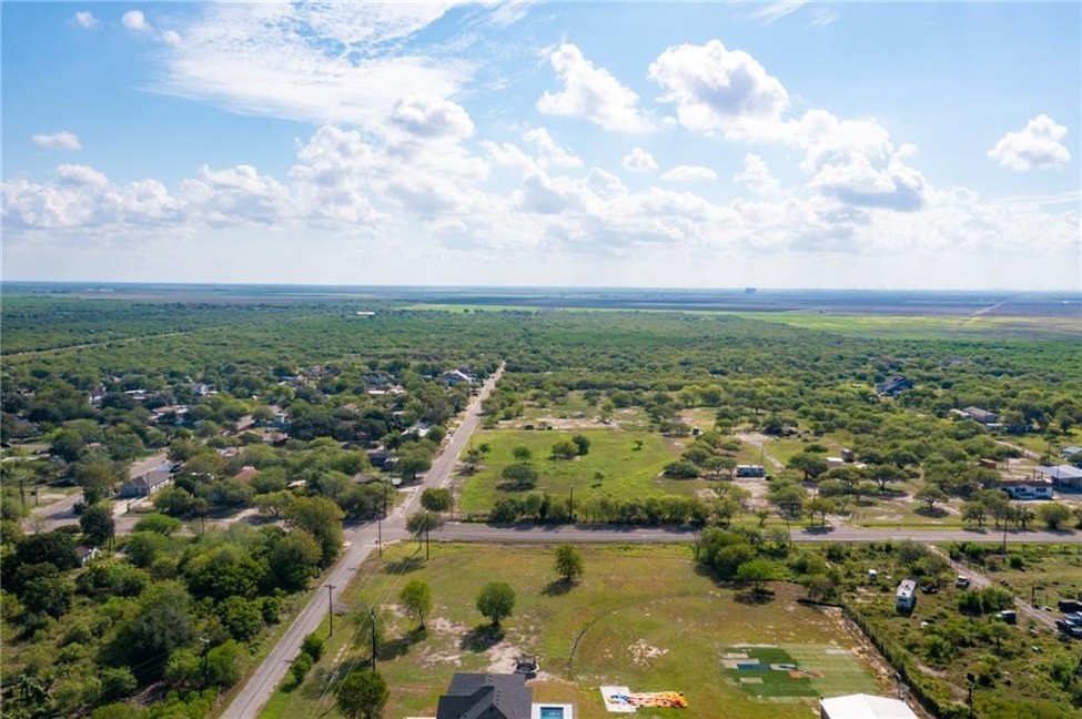 481385 Property Photo 2