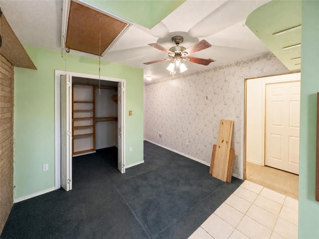 814 Crestview Dr Property Photo 9