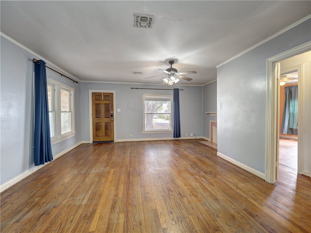 2821 Topeka St Property Photo 6