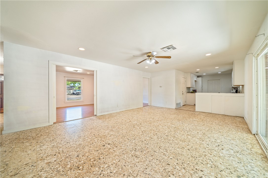 4222 Dody St Property Photo 10