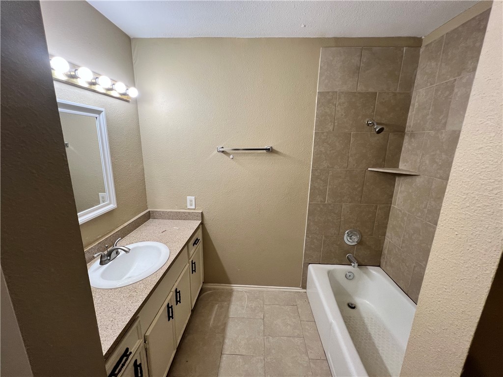5322 Inverness Dr Property Photo 10