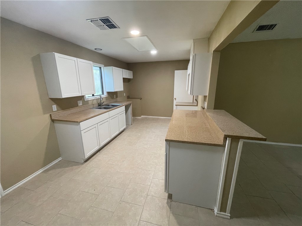 5322 Inverness Dr Property Photo 12