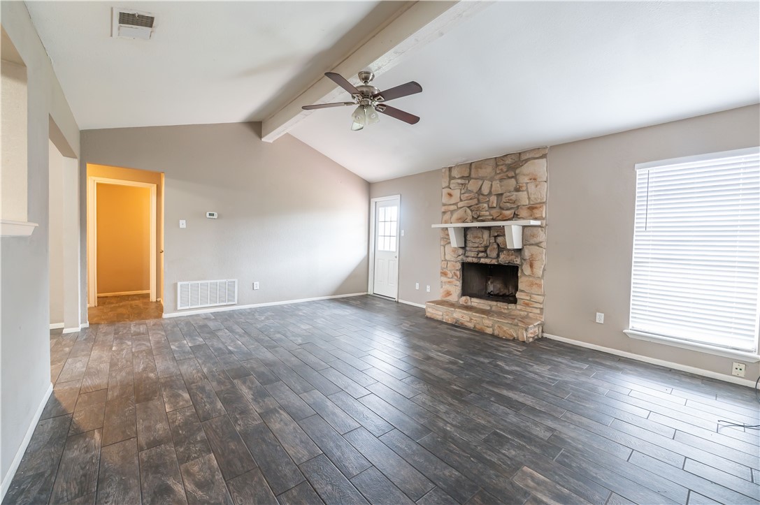 910 Red Start Cir Property Photo 5