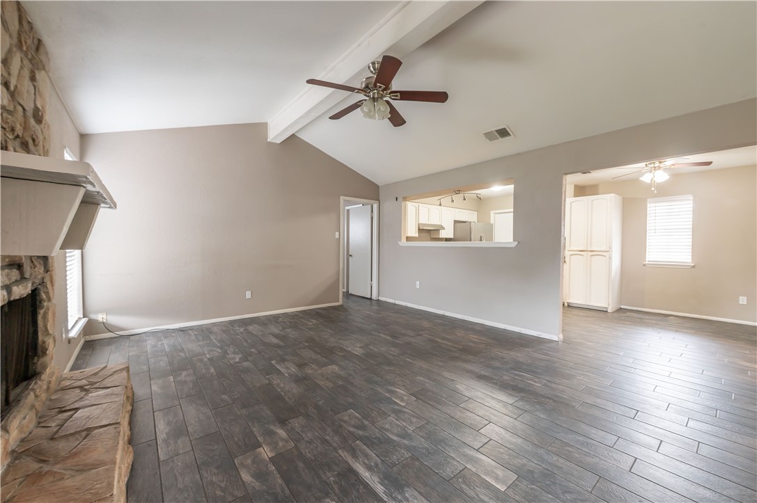 910 Red Start Cir Property Photo 6