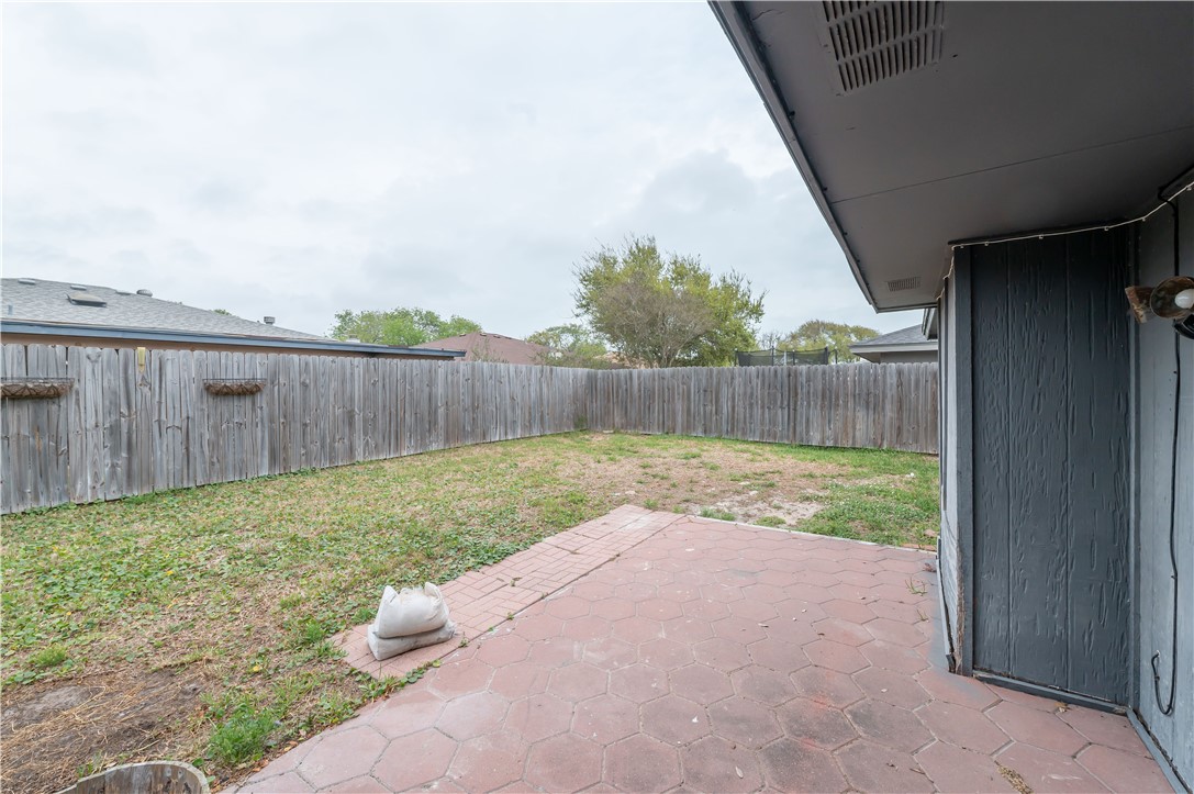 910 Red Start Cir Property Photo 17
