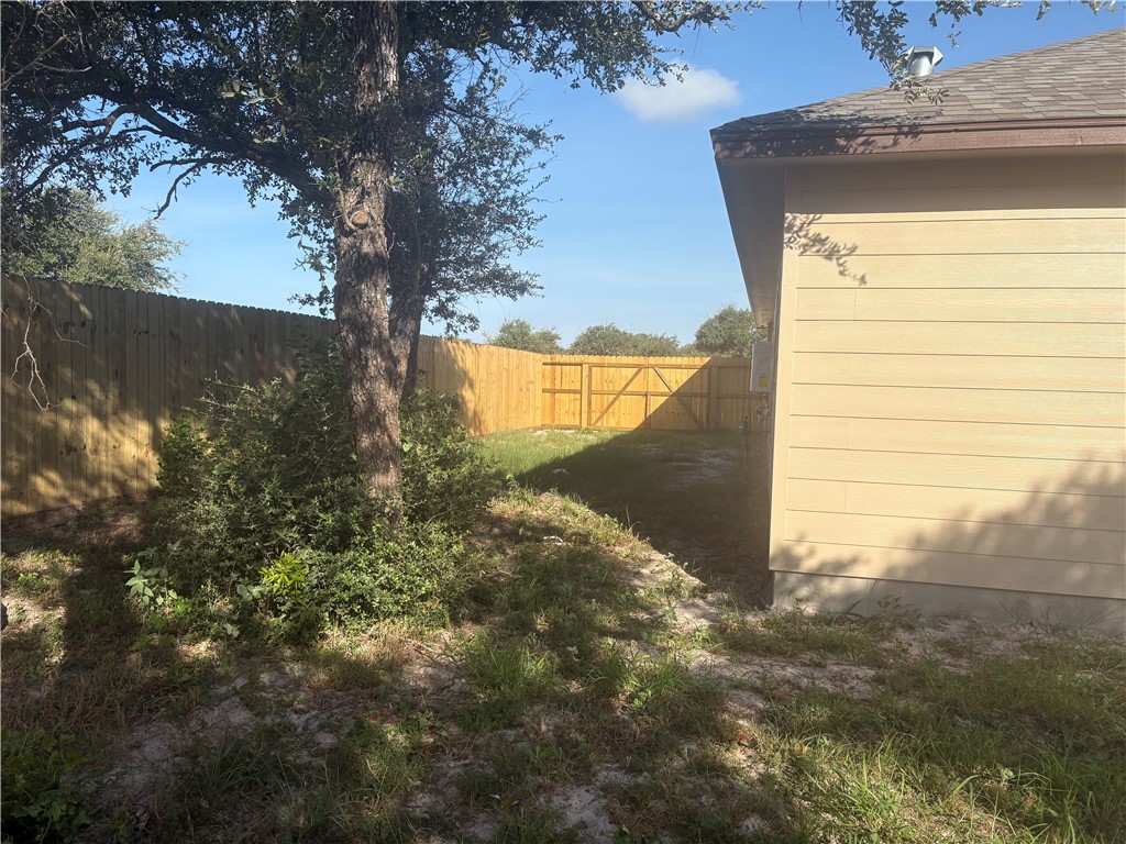 2532 Hewlett Property Photo 4