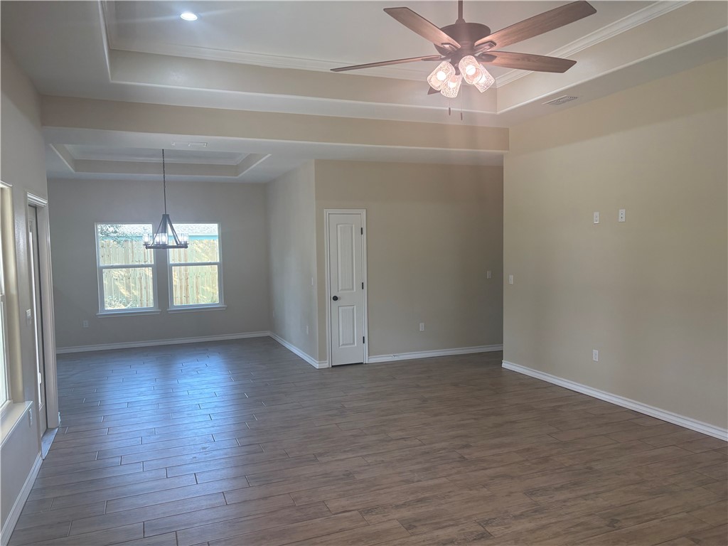2532 Hewlett Property Photo 7