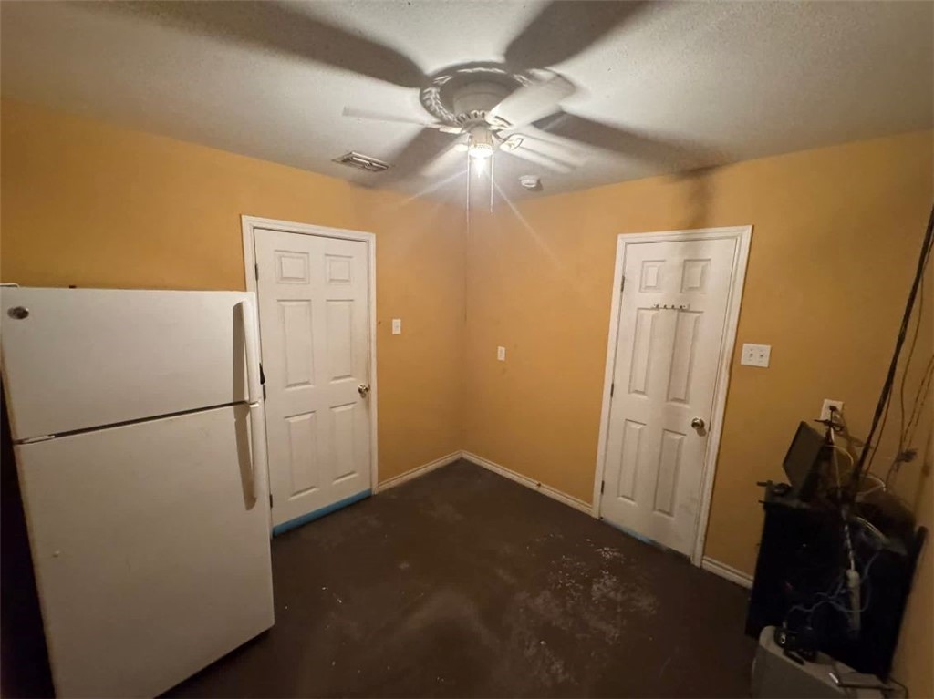 116 E Main St Property Photo 5