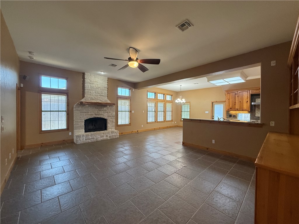 7605 Bayonne Dr Property Photo 4