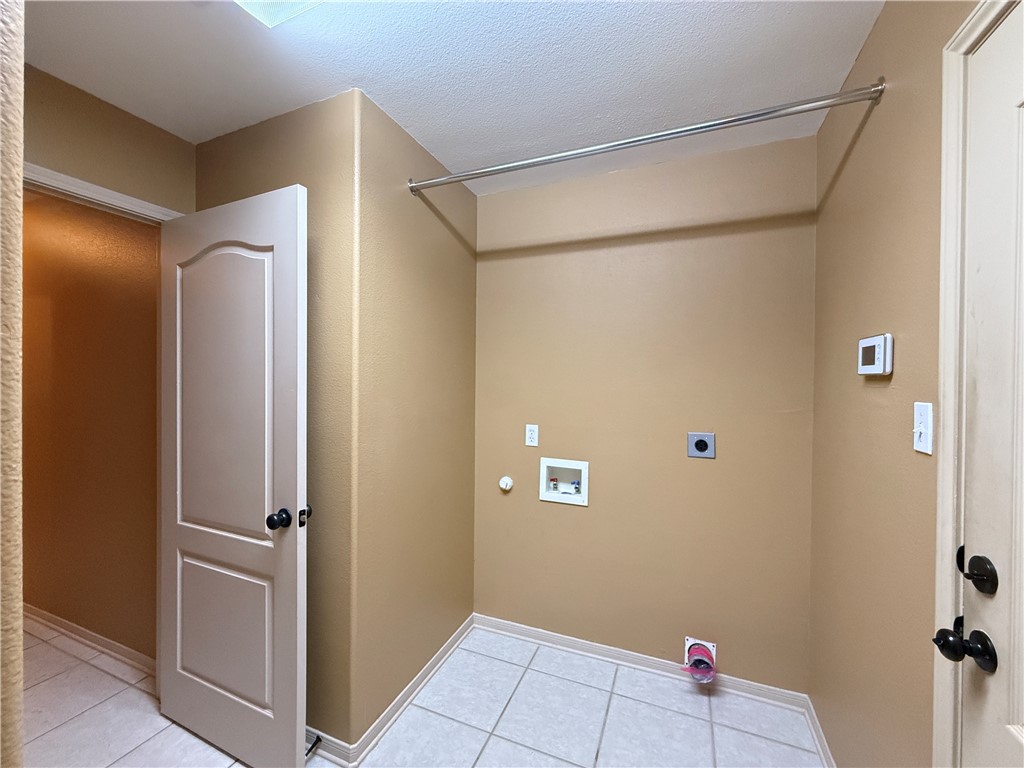 7605 Bayonne Dr Property Photo 34