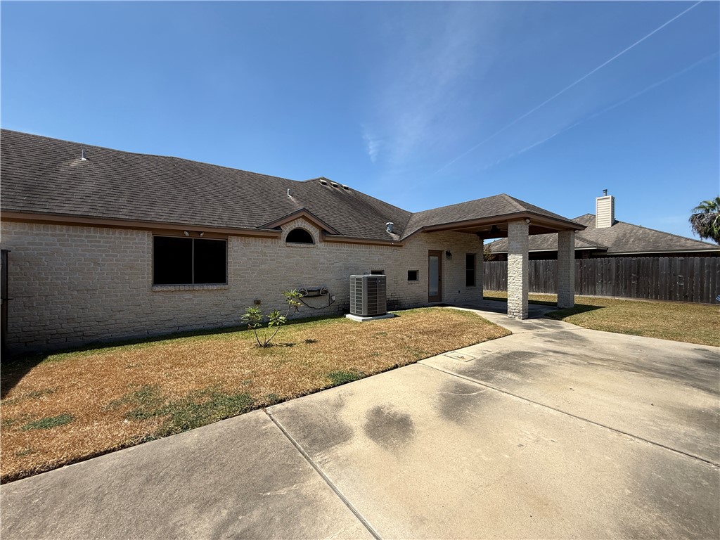 7605 Bayonne Dr Property Photo 42