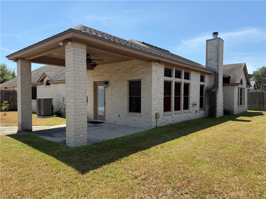 7605 Bayonne Dr Property Photo 44