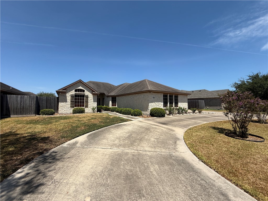 7605 Bayonne Dr Property Photo 46