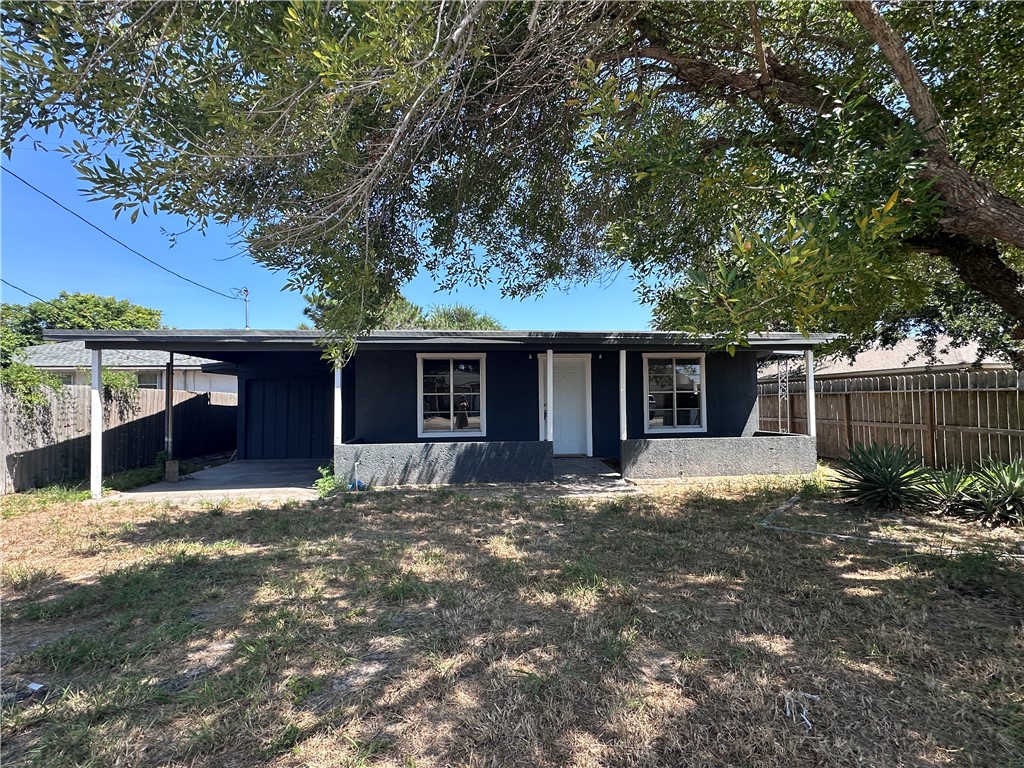 1217 Stone St Property Photo 1