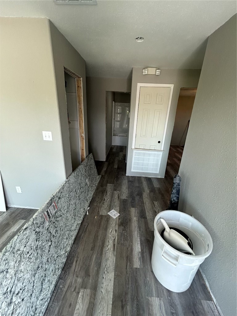 481419 Property Photo 6