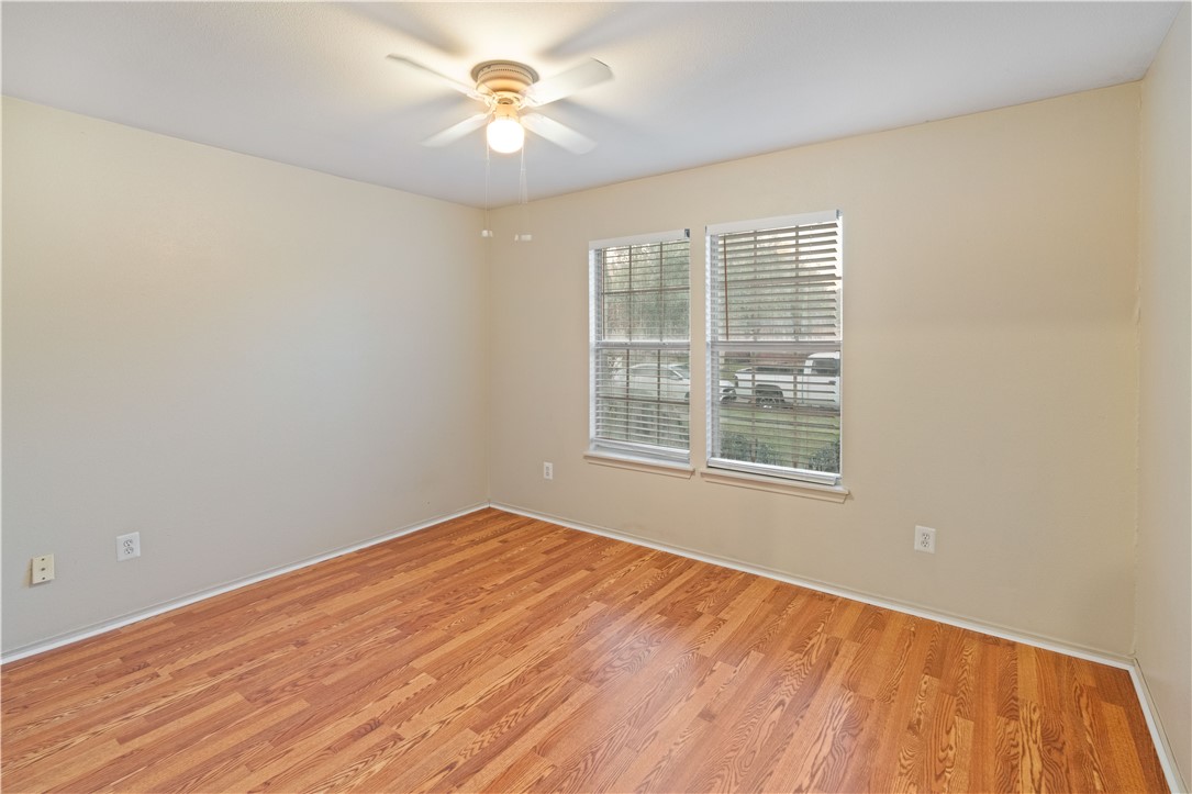 3105 Halifax Dr Property Photo 9