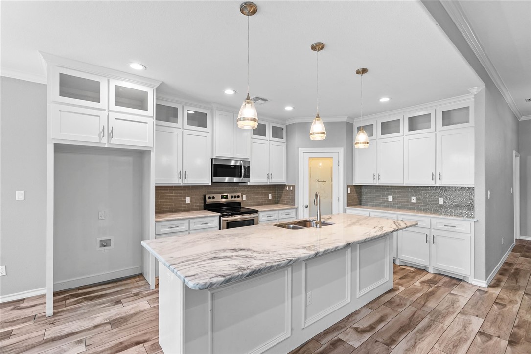 7341 Clapton Dr Property Photo 10