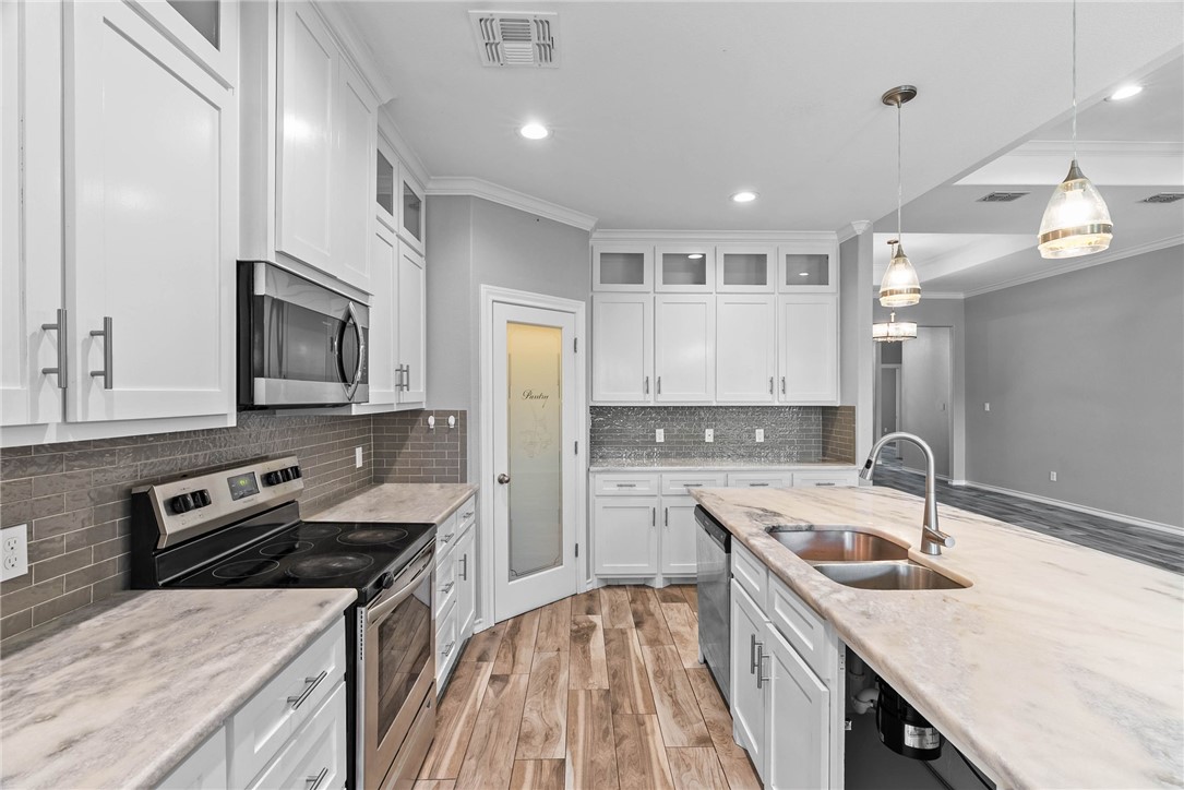 7341 Clapton Dr Property Photo 11