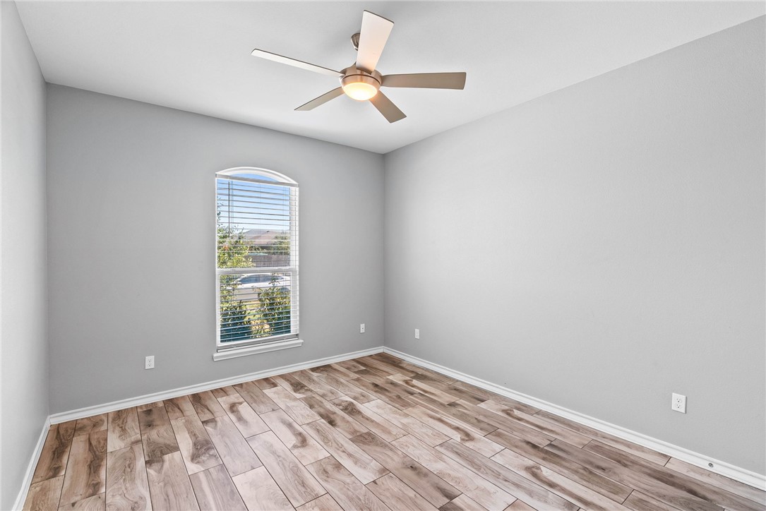7341 Clapton Dr Property Photo 26