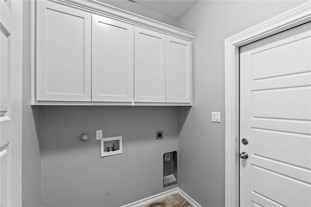 7341 Clapton Dr Property Photo 27
