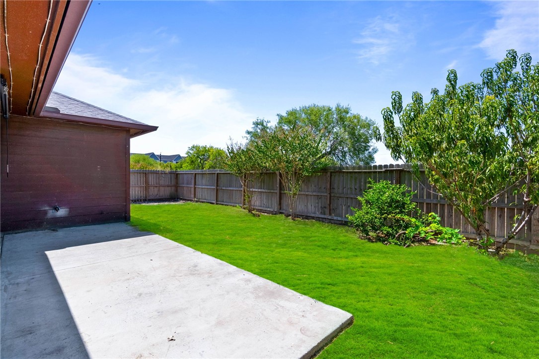 7341 Clapton Dr Property Photo 28