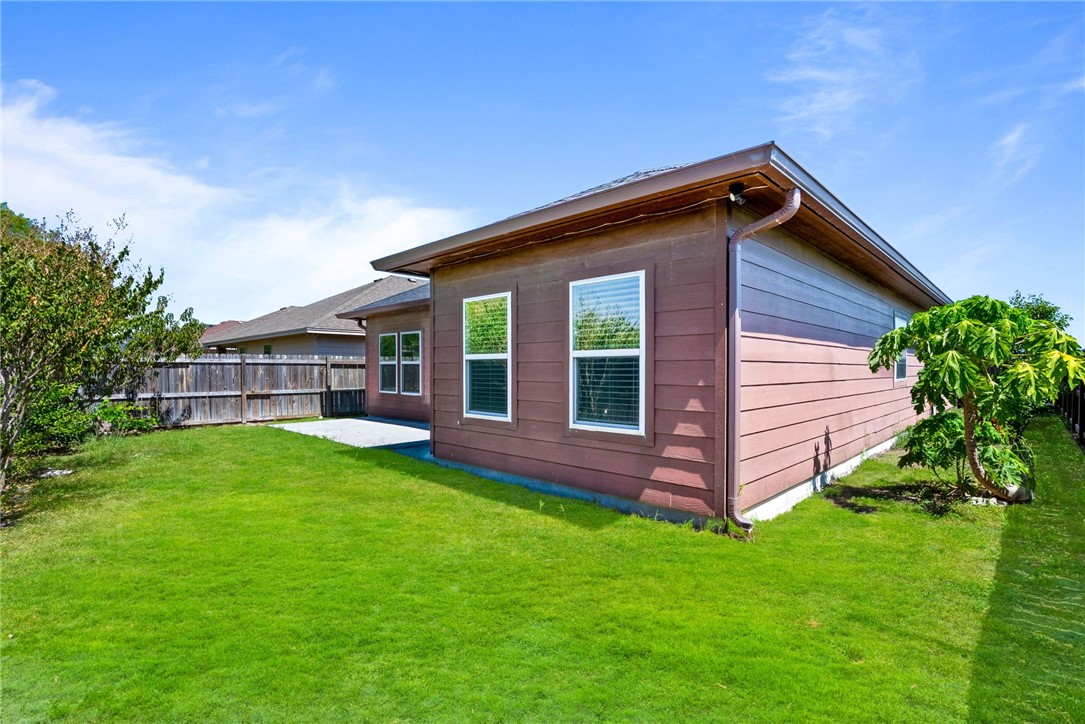 7341 Clapton Dr Property Photo 30