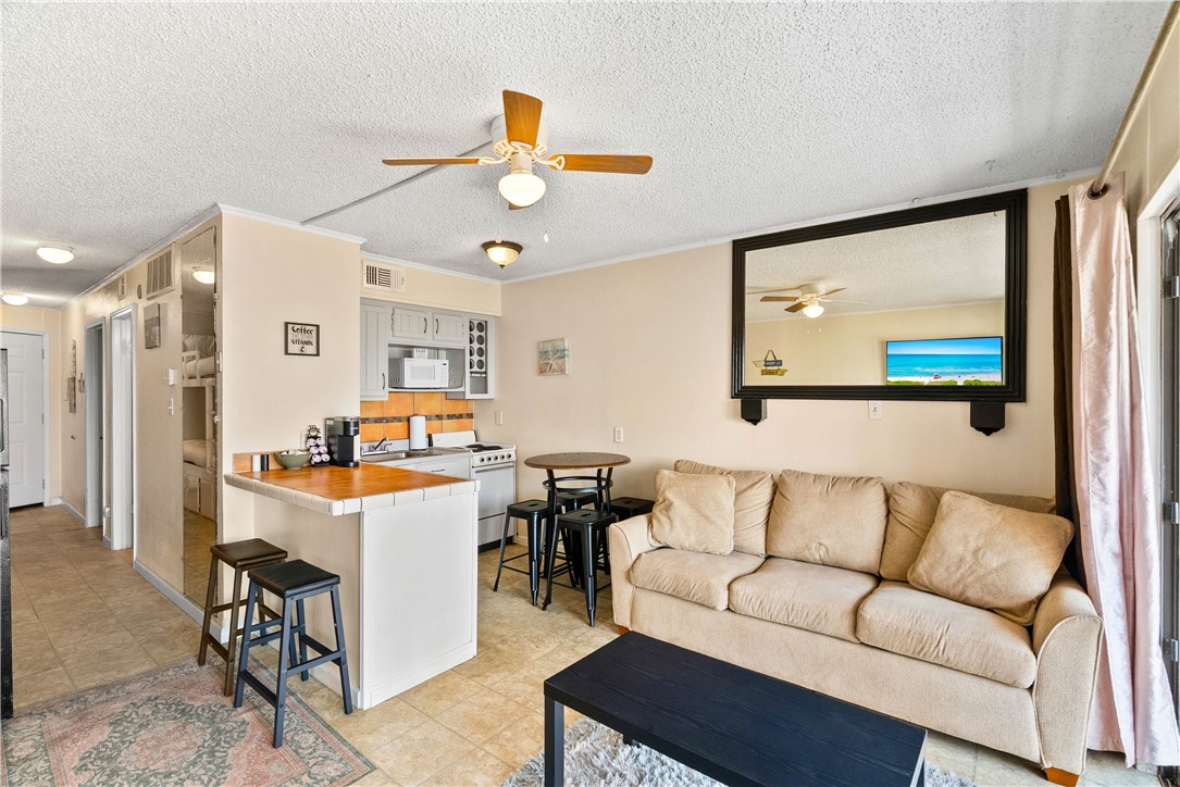 3938 Surfside Blvd 3323 Property Photo 4