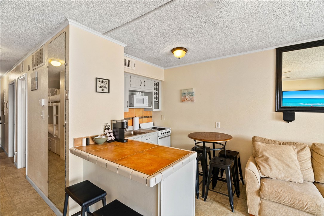 3938 Surfside Blvd 3323 Property Photo 5