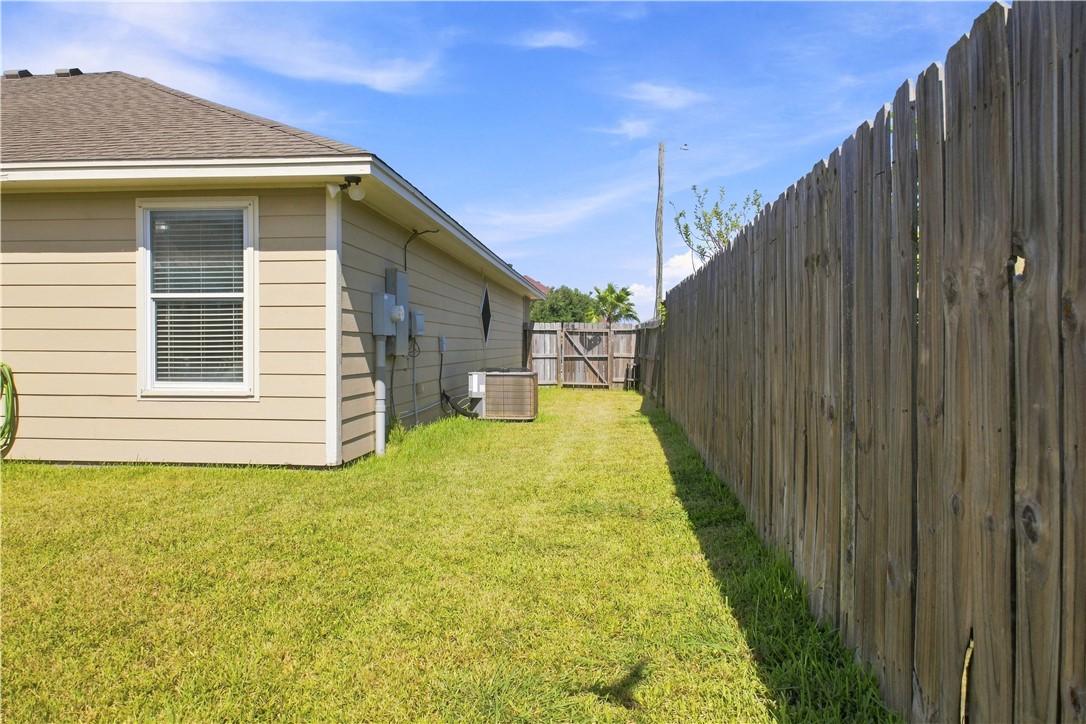 3614 Topaz Ct Property Photo 7