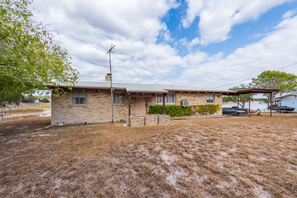 317 Carmel Dr Property Photo 1
