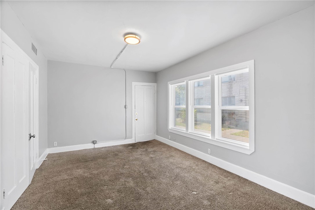 615-619 S Tancahua St Property Photo 9