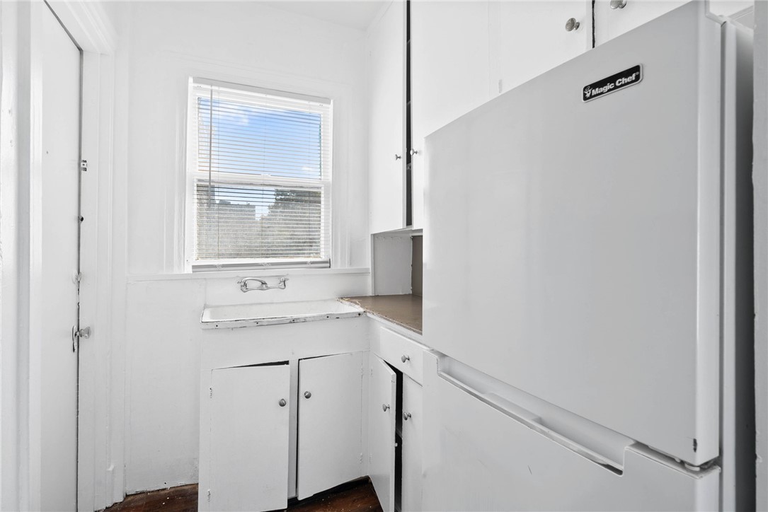 615-619 S Tancahua St Property Photo 13