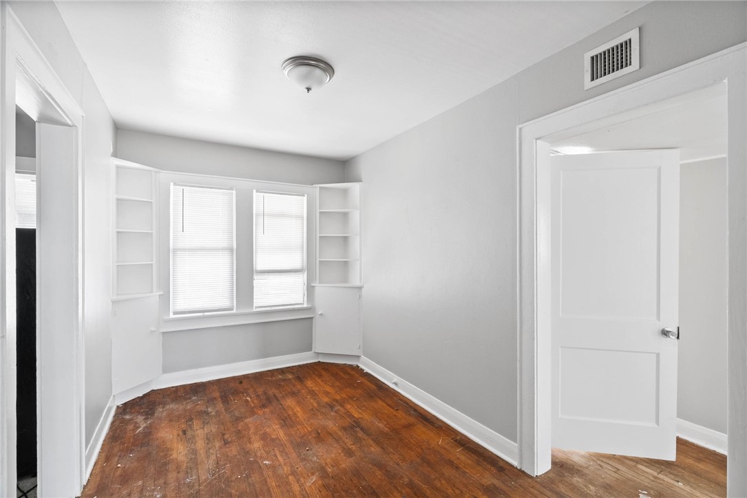 615-619 S Tancahua St Property Photo 22