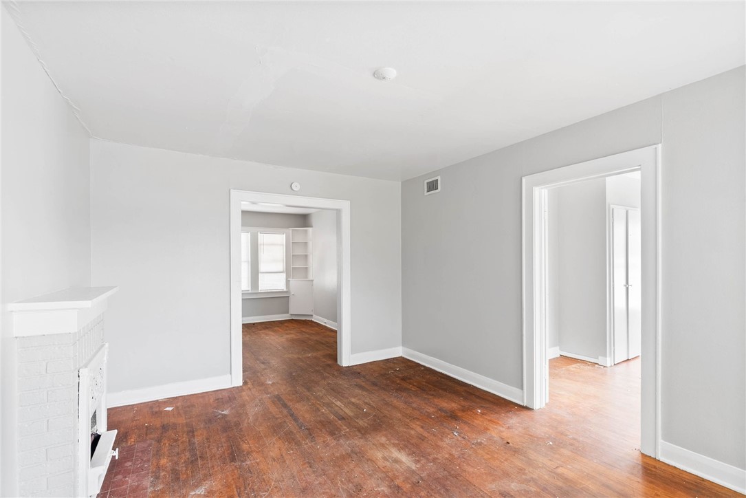 615-619 S Tancahua St Property Photo 25