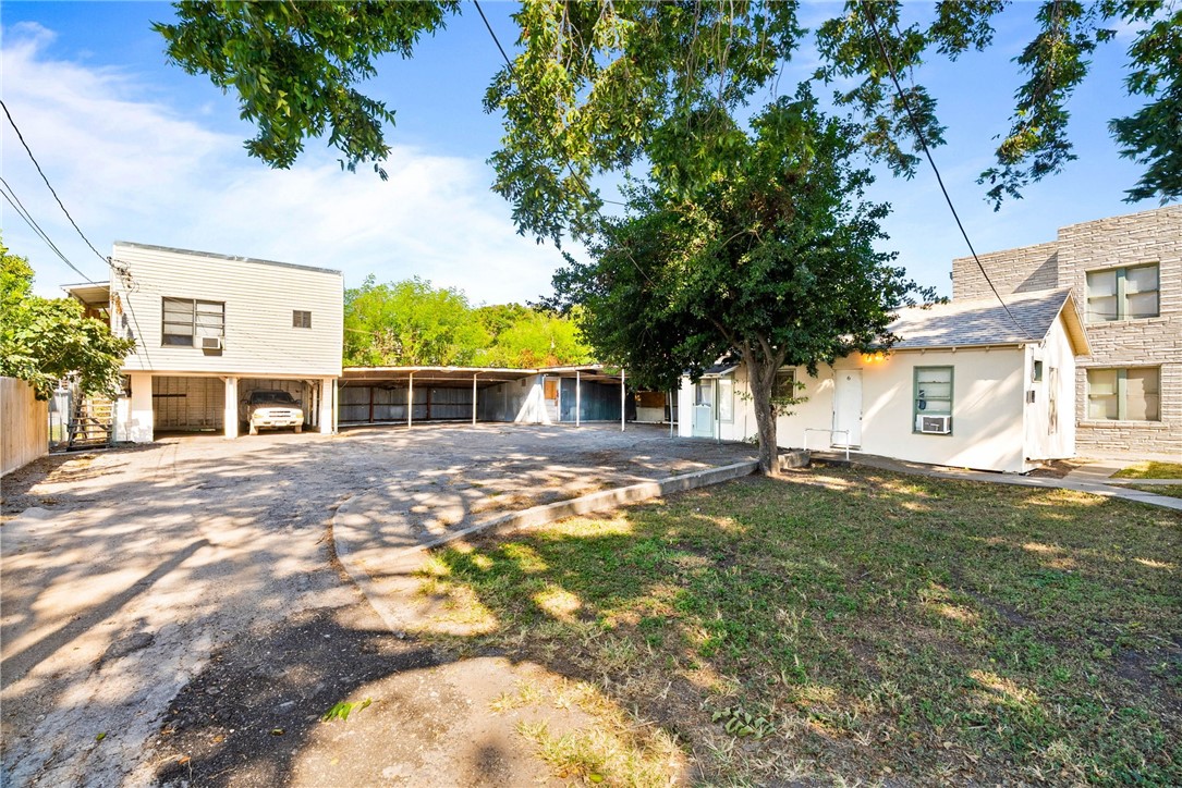 615-619 S Tancahua St Property Photo 26