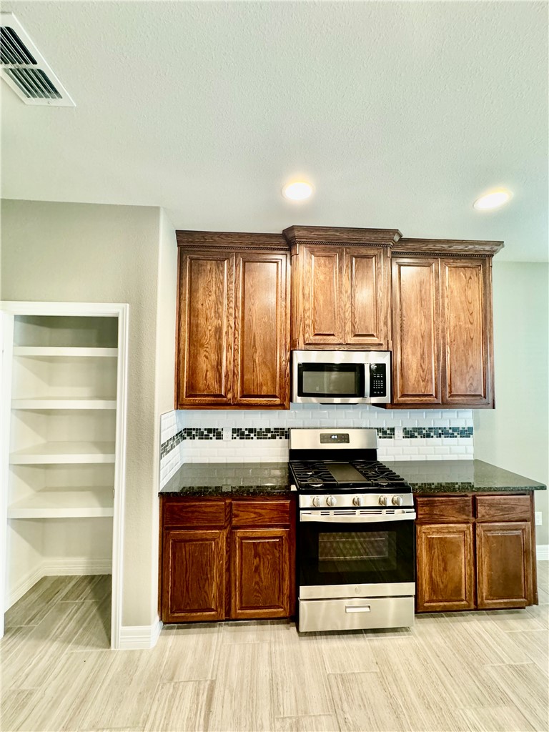 7506 Granite Dr Property Photo 11