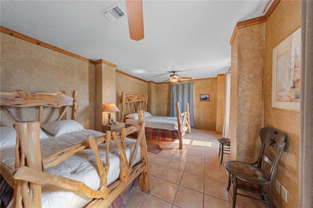 2750 Fm 624 Property Photo 41