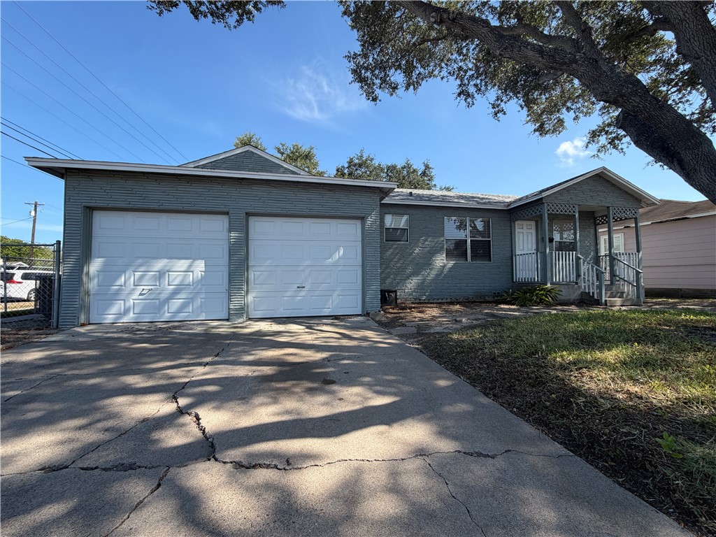 3902 Herndon St Property Photo 1