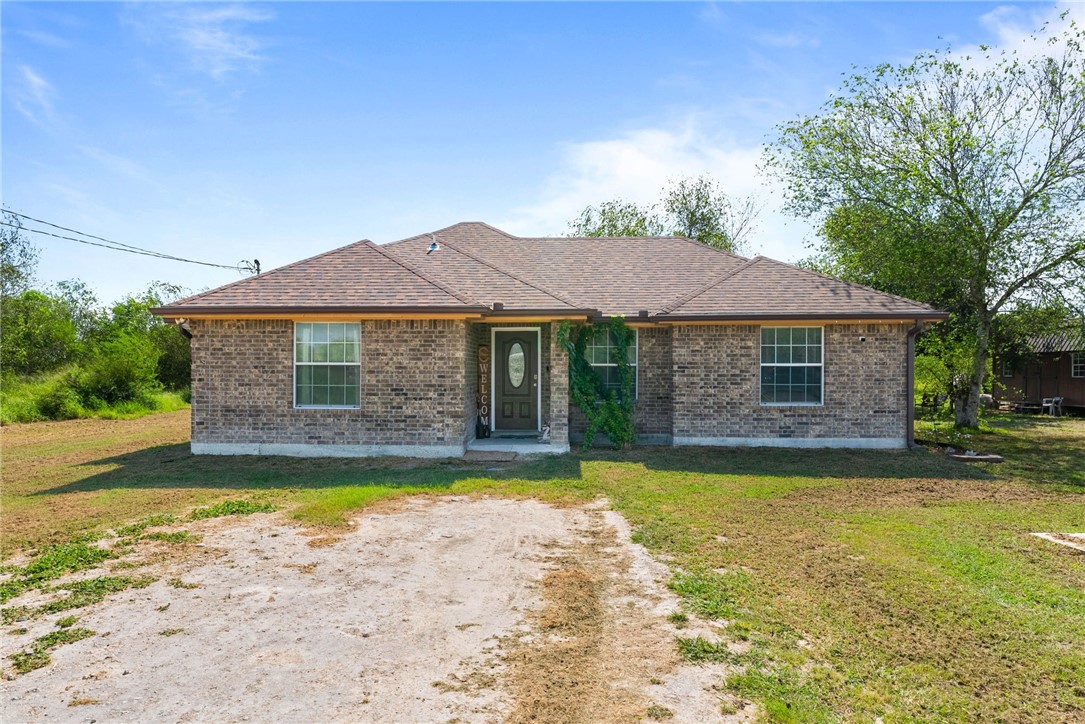 417 County Road 1341 Property Photo 1